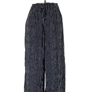 American Eagle Women's Navy and White Flowy Pants